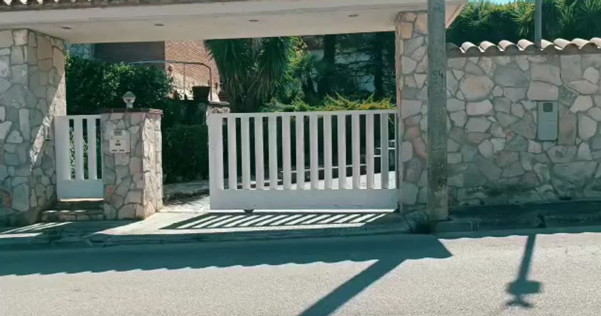 Visit outside the House